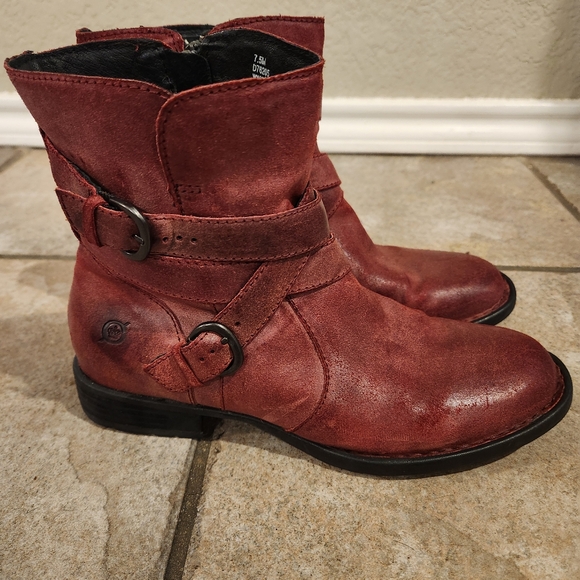 BORN McMillan Strappy Red Ankle Moto Boots Women's Size 7.5 - Picture 5 of 13